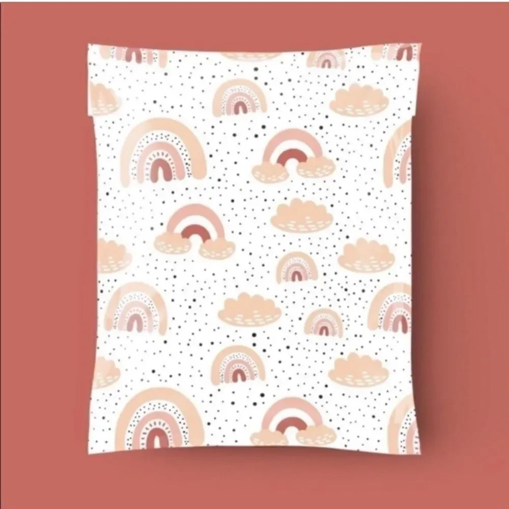 Poly Mailers Mix sizes 10x13 14.5x19 40 poly mailers 40 stickers